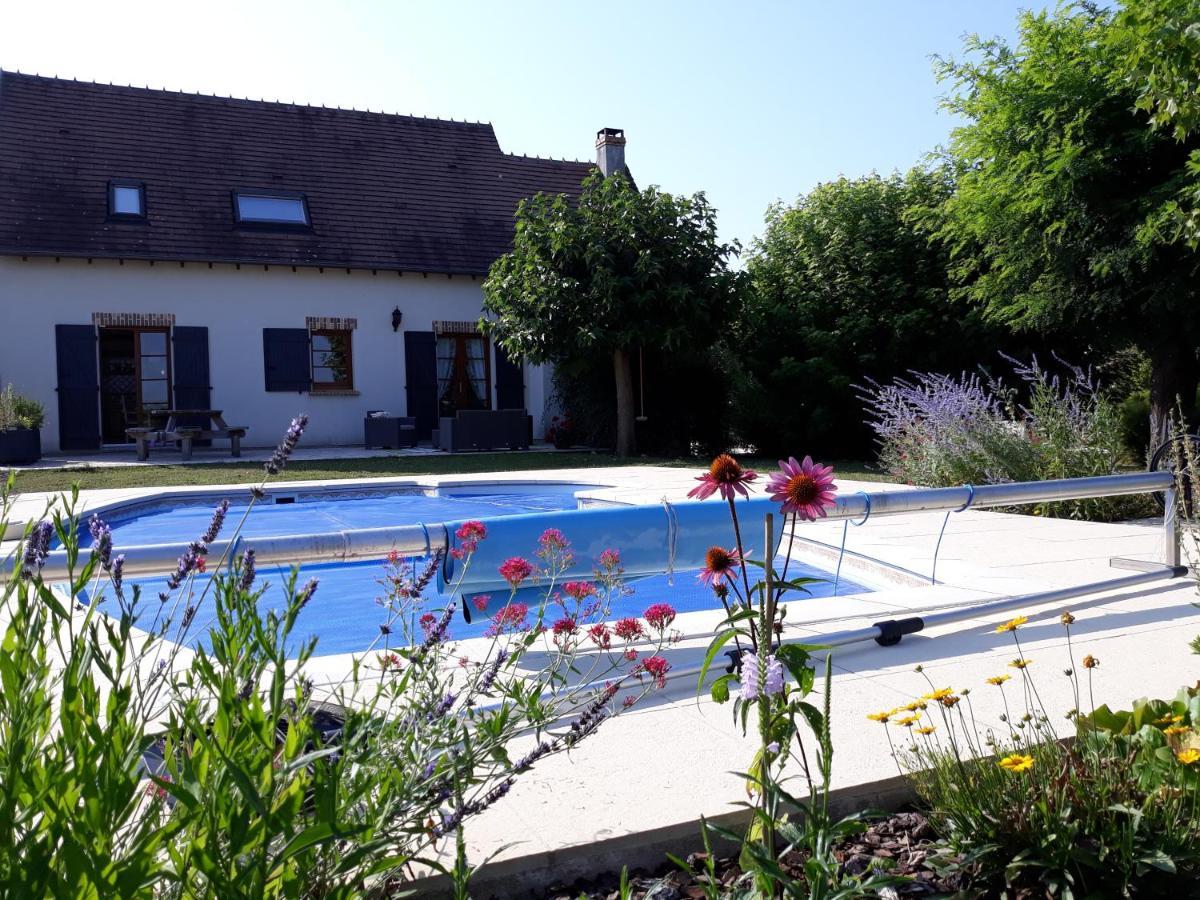 Therouanne En Berry Plaimpied-Givaudins Εξωτερικό φωτογραφία
