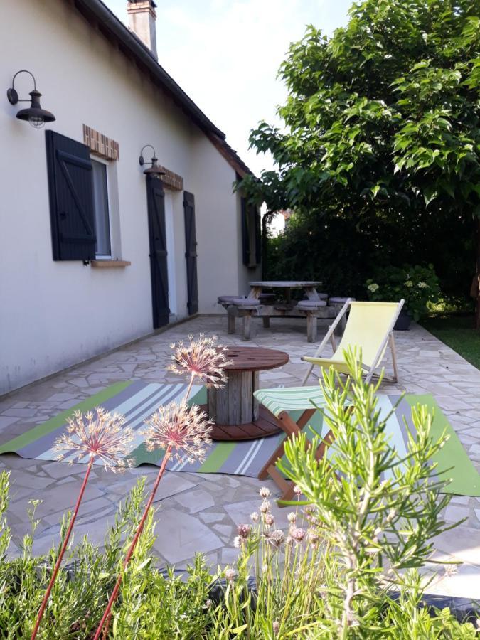Therouanne En Berry Plaimpied-Givaudins Εξωτερικό φωτογραφία